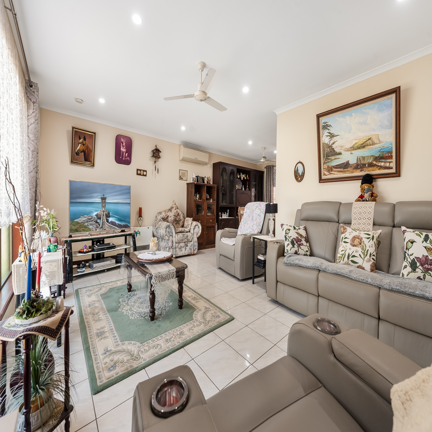 28 Norman Avenue photo 2