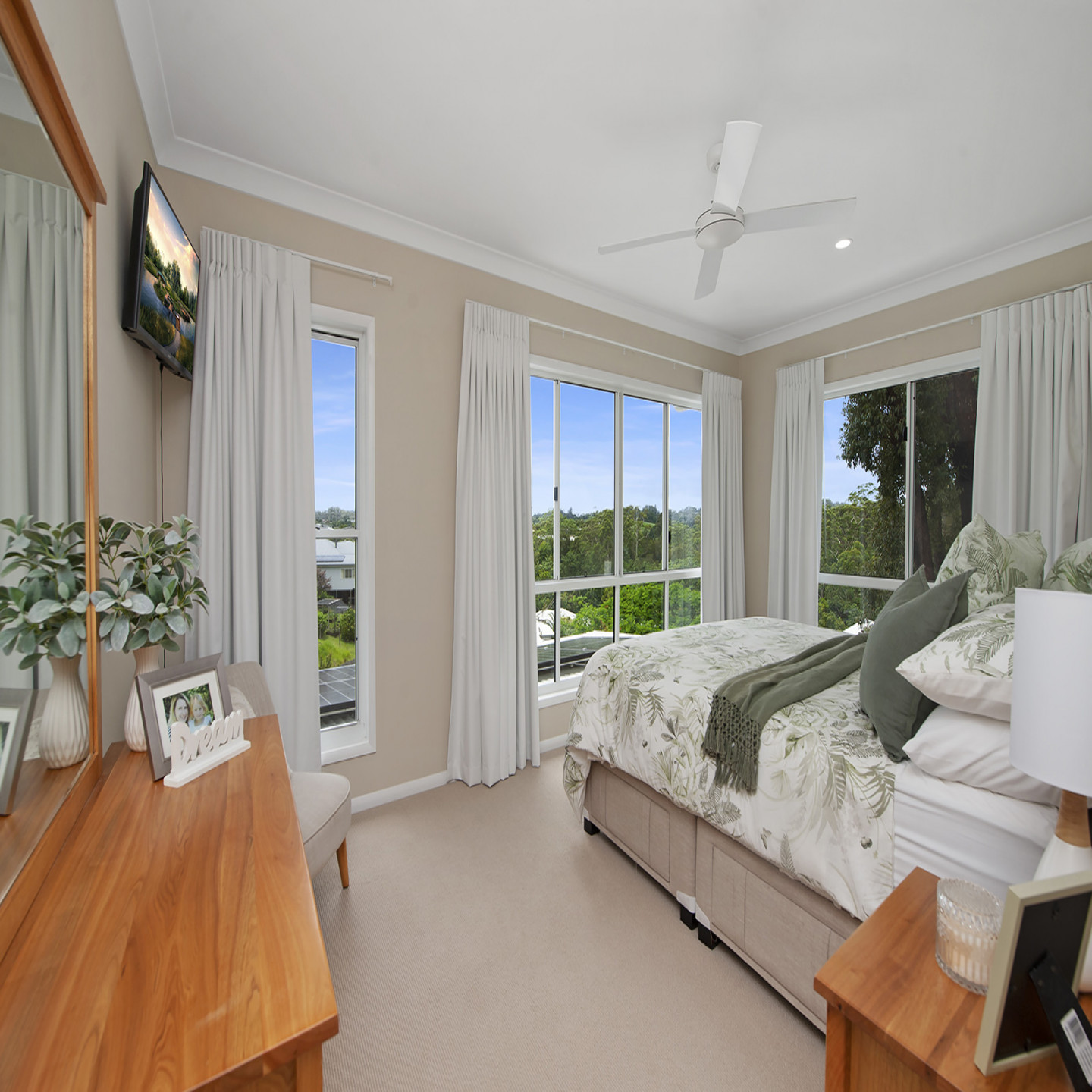 54 Countryview Street photo 25