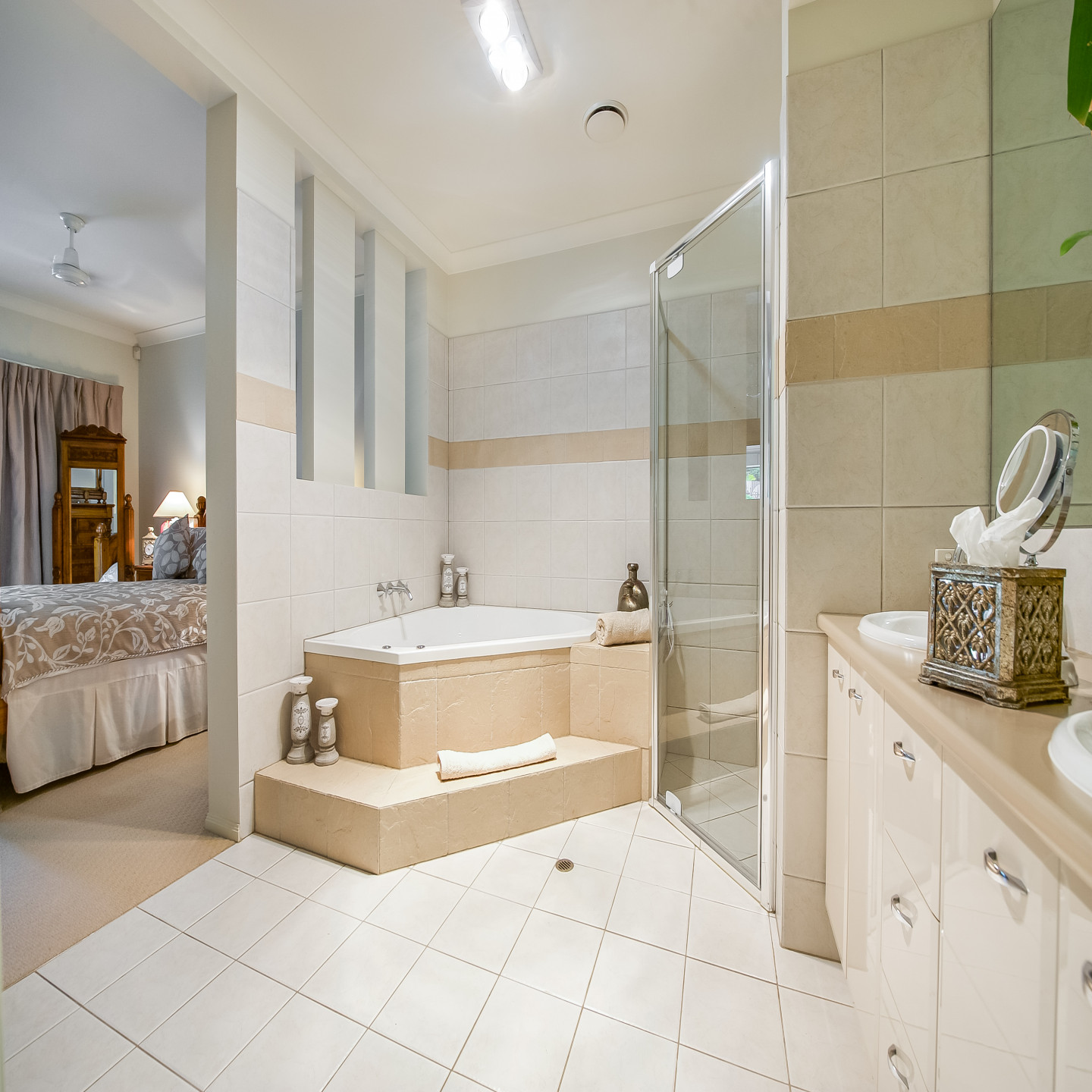 18 Oasis Court photo 7