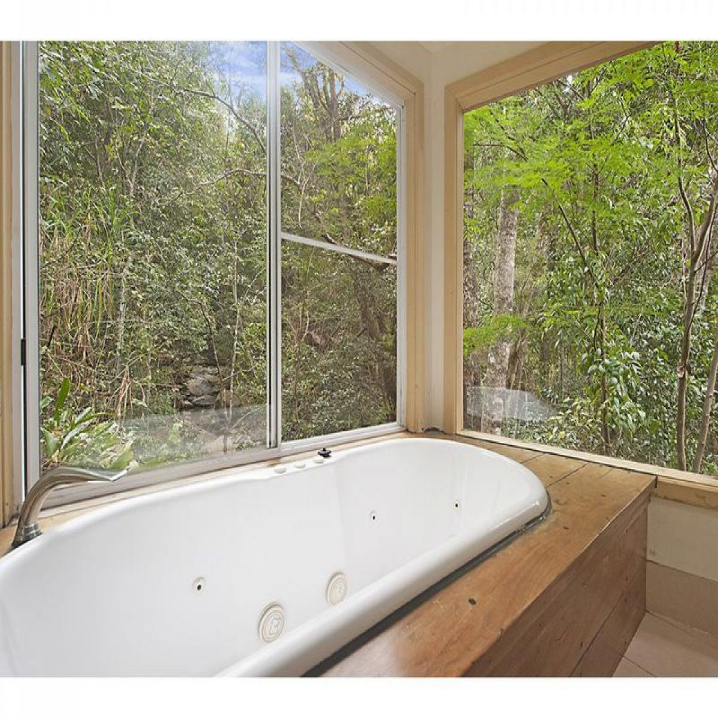 71 Jillian Road photo 4