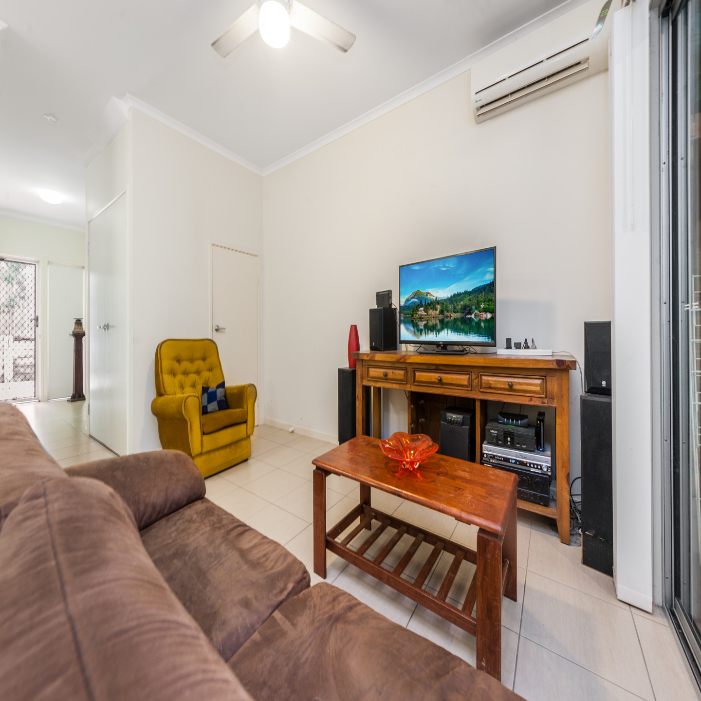 10/23 Alexandra Avenue