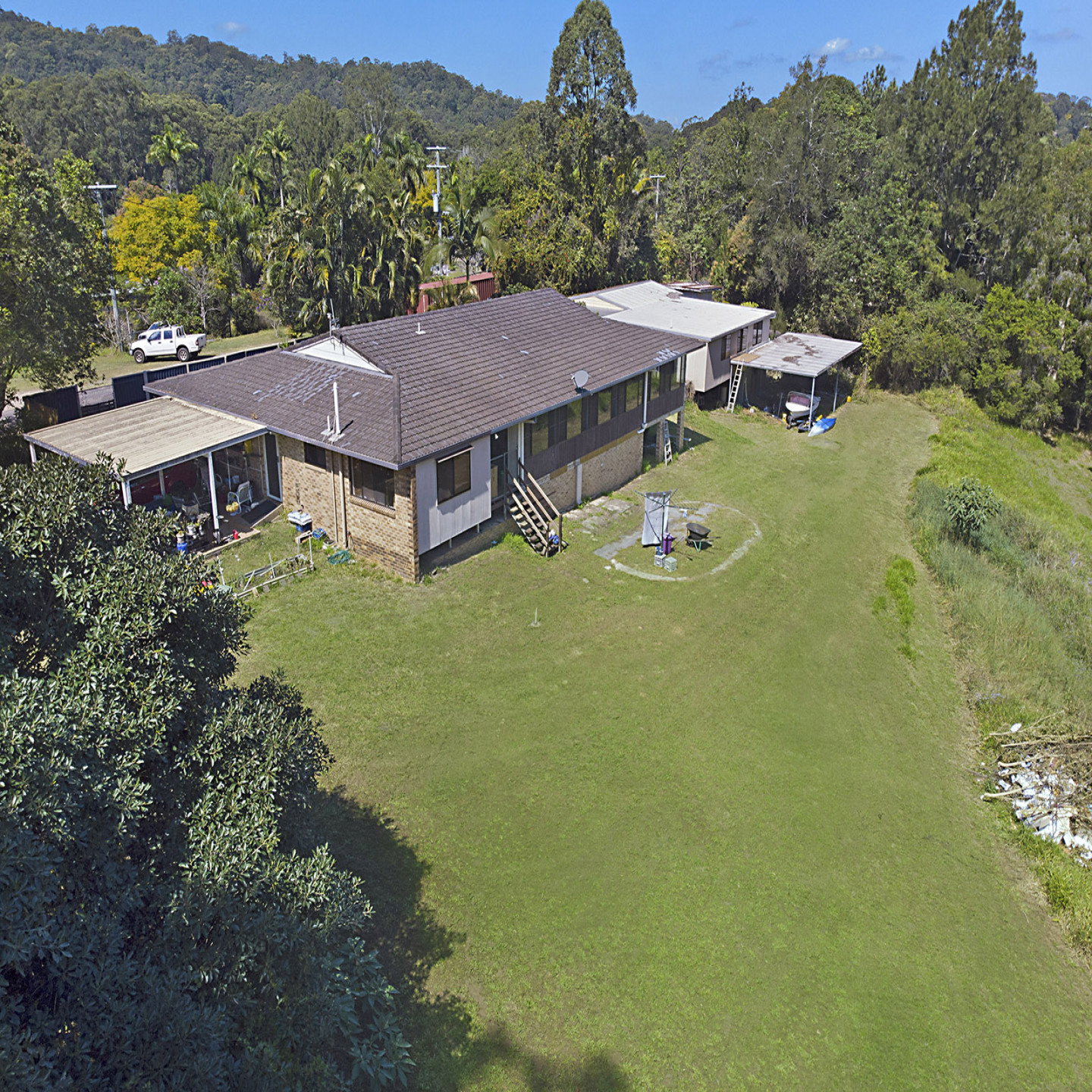 51 Spalls Road photo 3