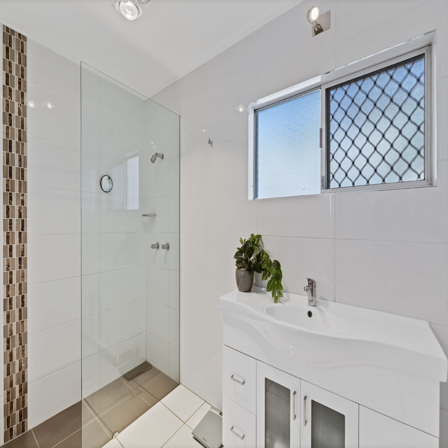 169 Nobles Road photo 4