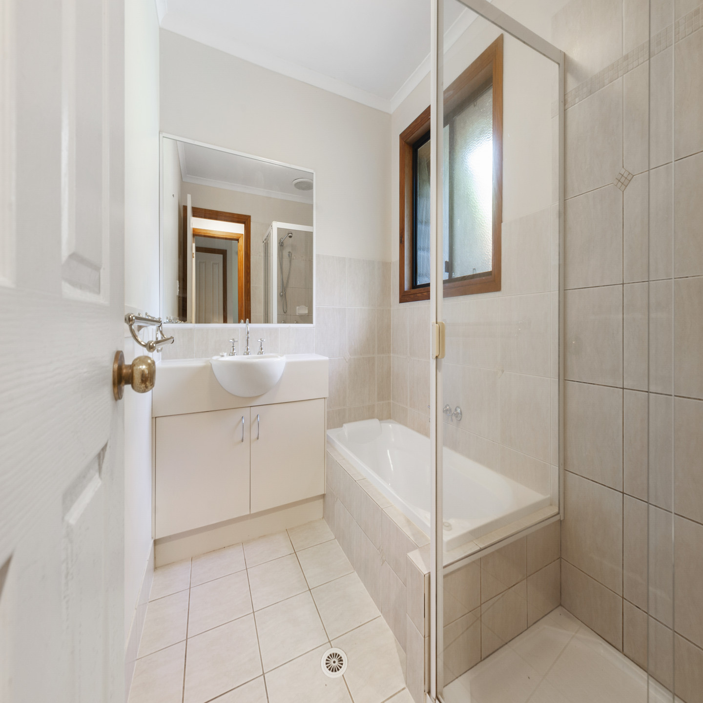 148 Mckees Road photo 2