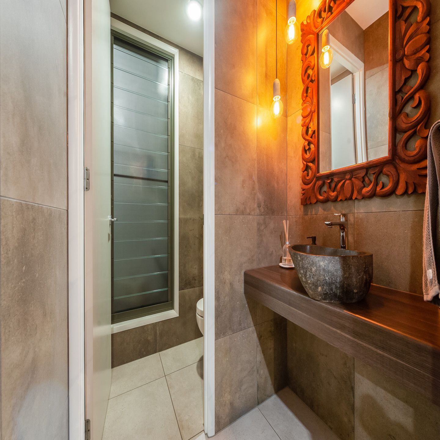 5 Meridien Drive photo 14