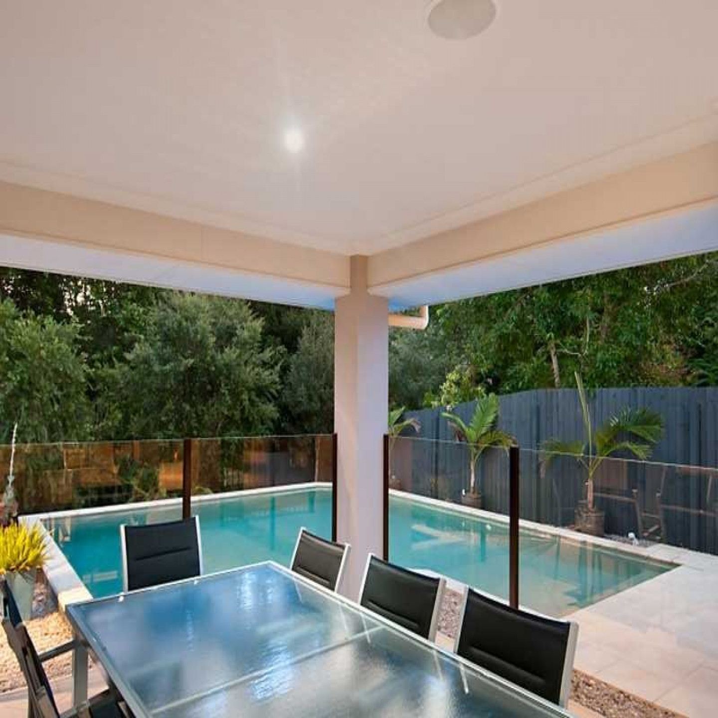 10 Flame Tree Court photo 3