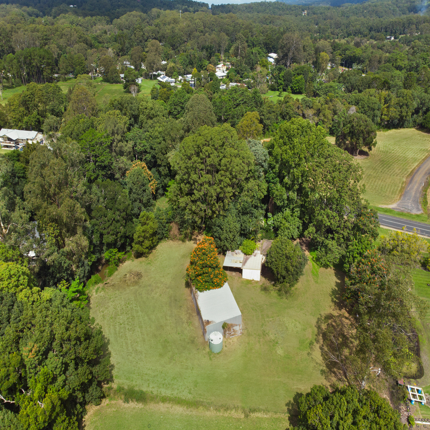 42 Corlis Avenue photo 4