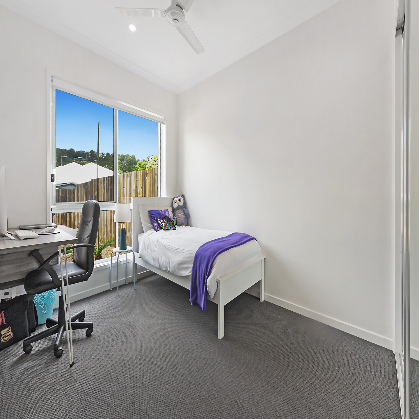 97 Rifle Range Road photo 2