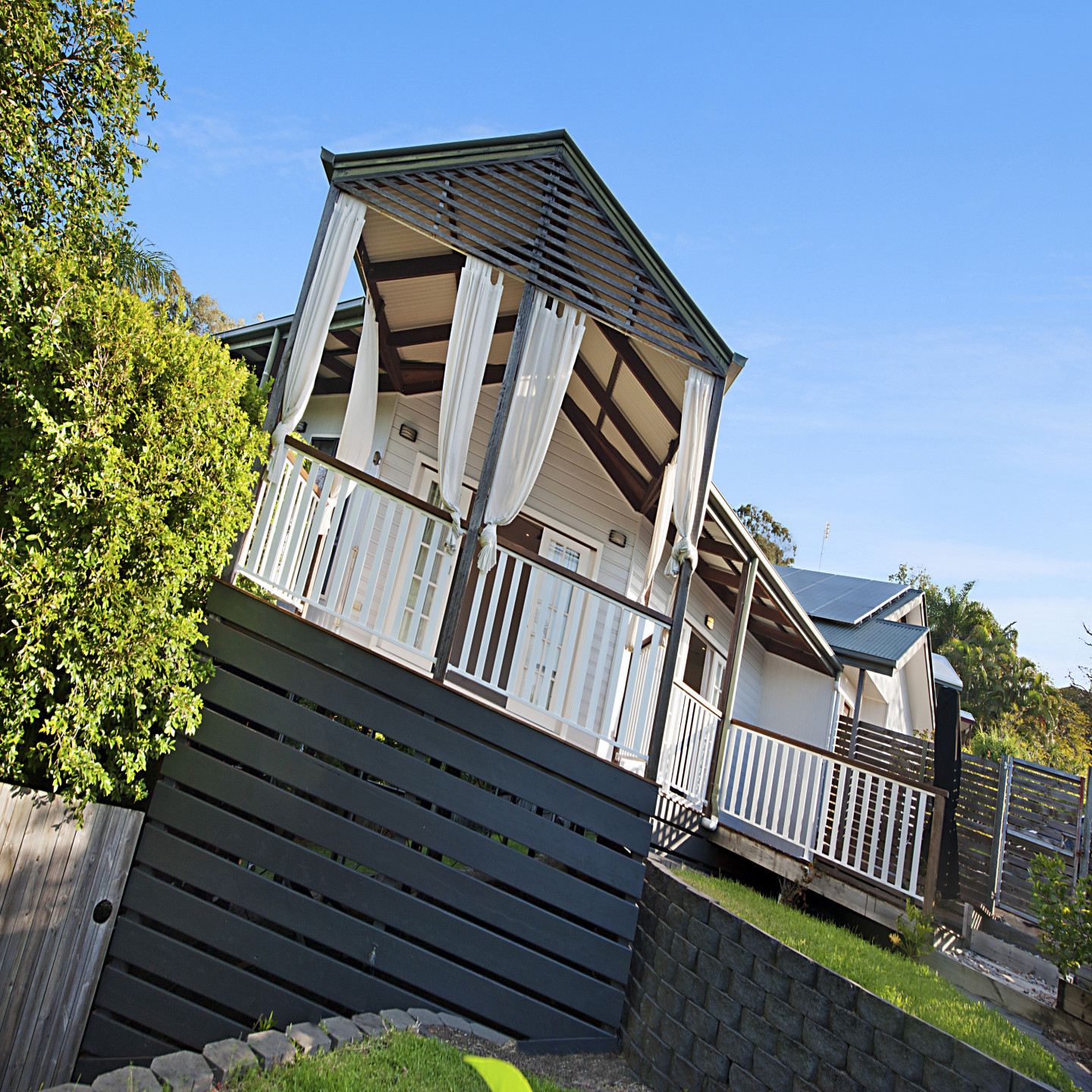 12 Deloraine Drive photo 4