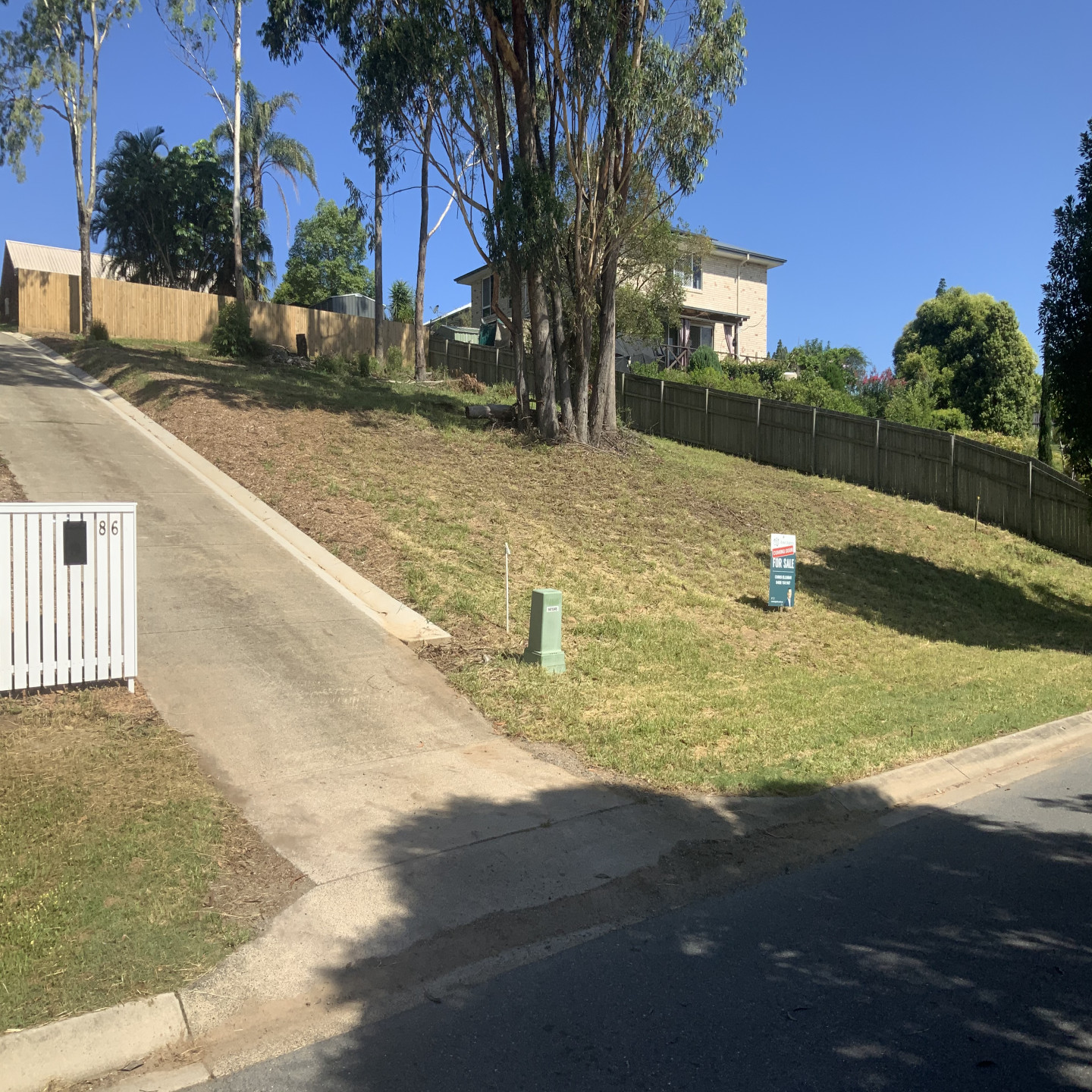 84 Countryview Street photo 2