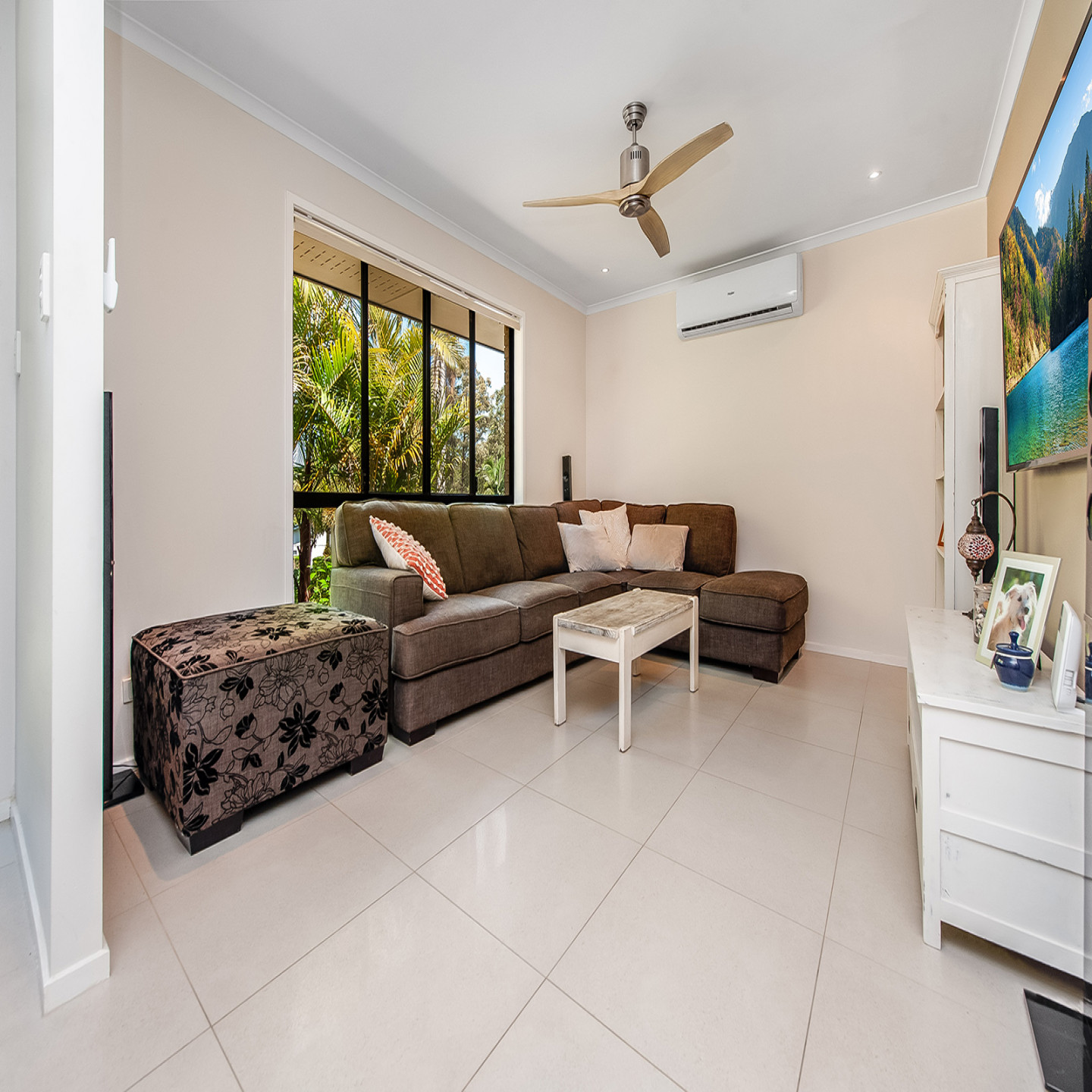 17 Holyn Close photo 14