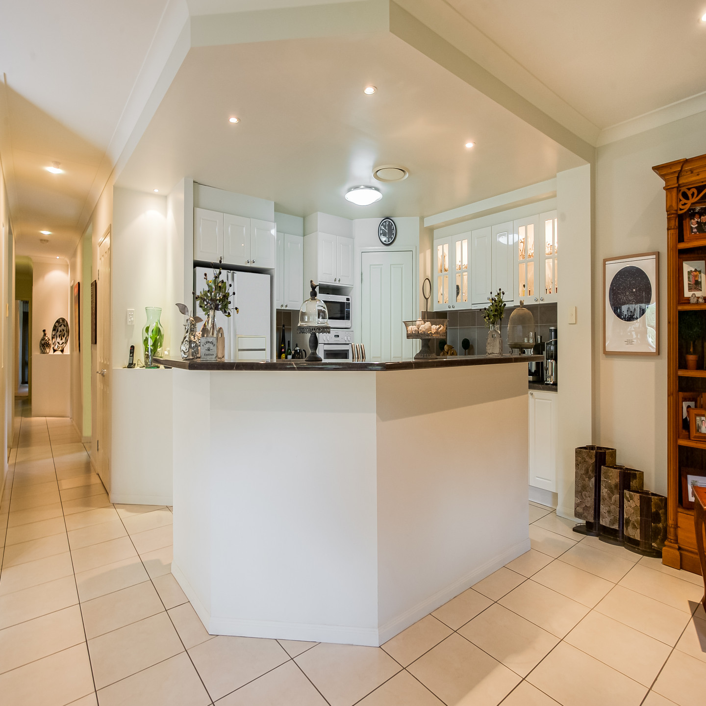 18 Oasis Court photo 5