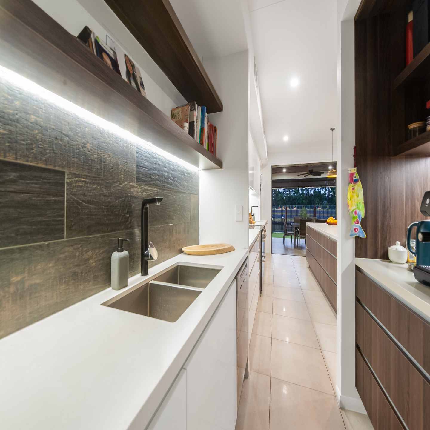 5 Meridien Drive photo 5