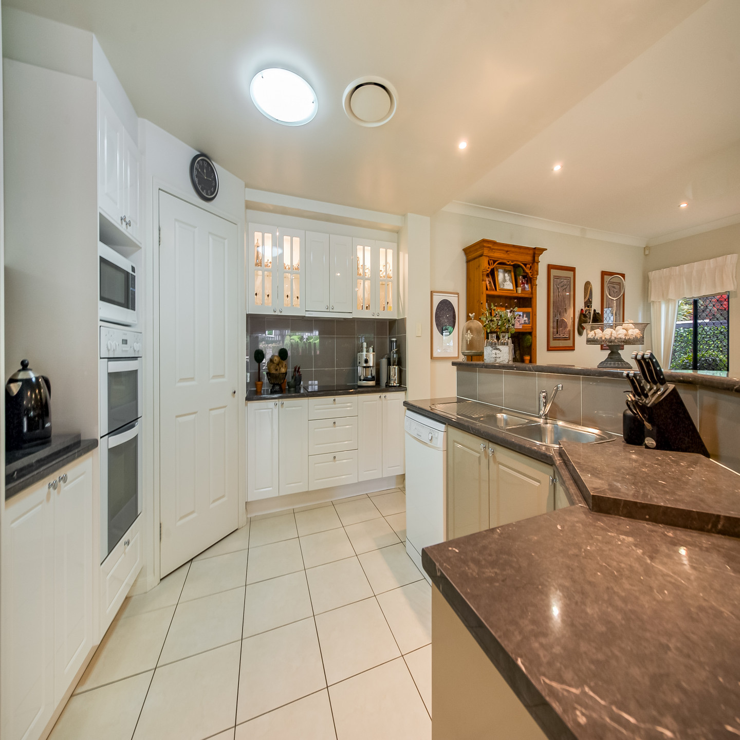 18 Oasis Court photo 10