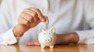 Compare-Property-Management-Fees-in-Queensland-672x372