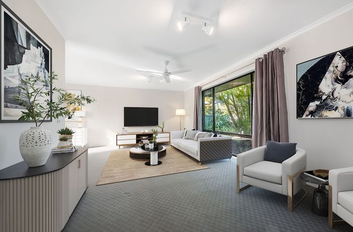 Poinsettia Avenue Mooloolaba smoke alarm compliant