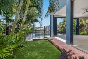 Crows-Ash-Court-PALMWOODS