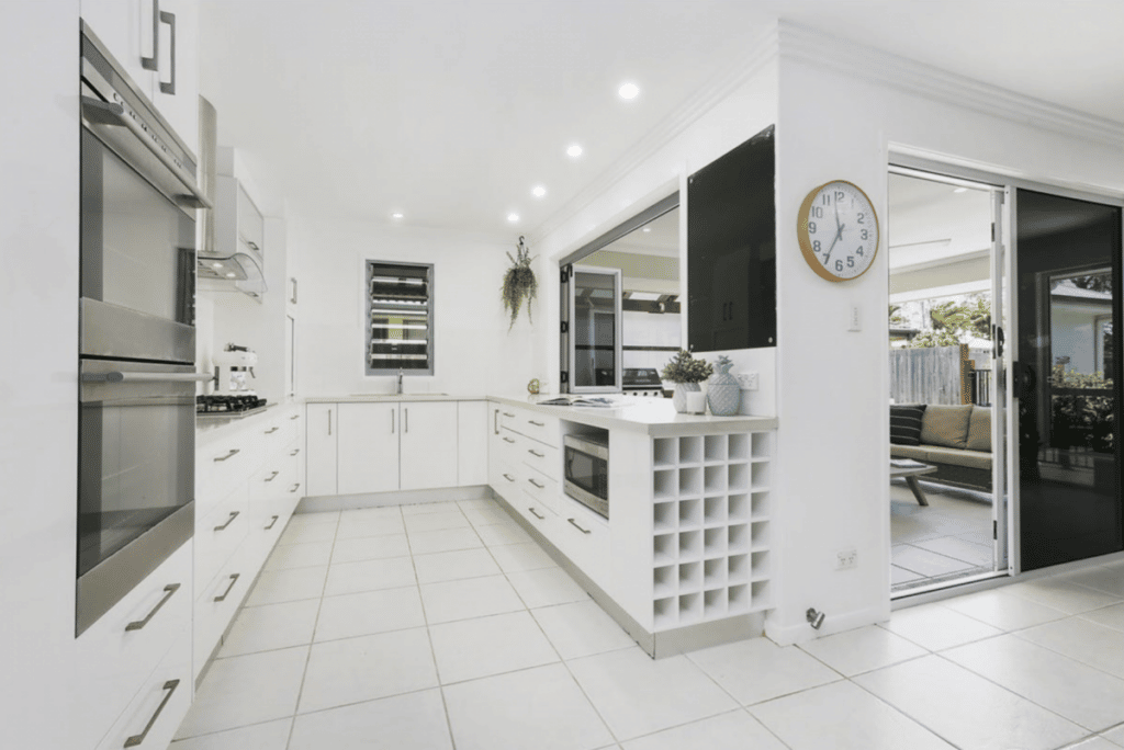 7 Connor Place Buderim kitchen Rental Market Buderim