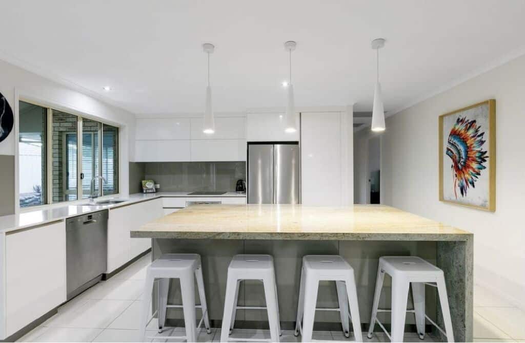 82 Buderim Pines Dr kitchen Rental Market Buderim
