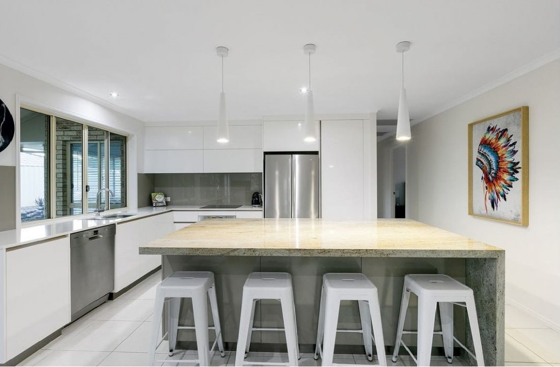 82 Buderim Pines Dr kitchen Rental Market Buderim